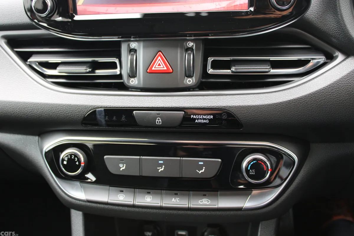 Hyundai i30 Hatchback, Petrol, 2021, Red