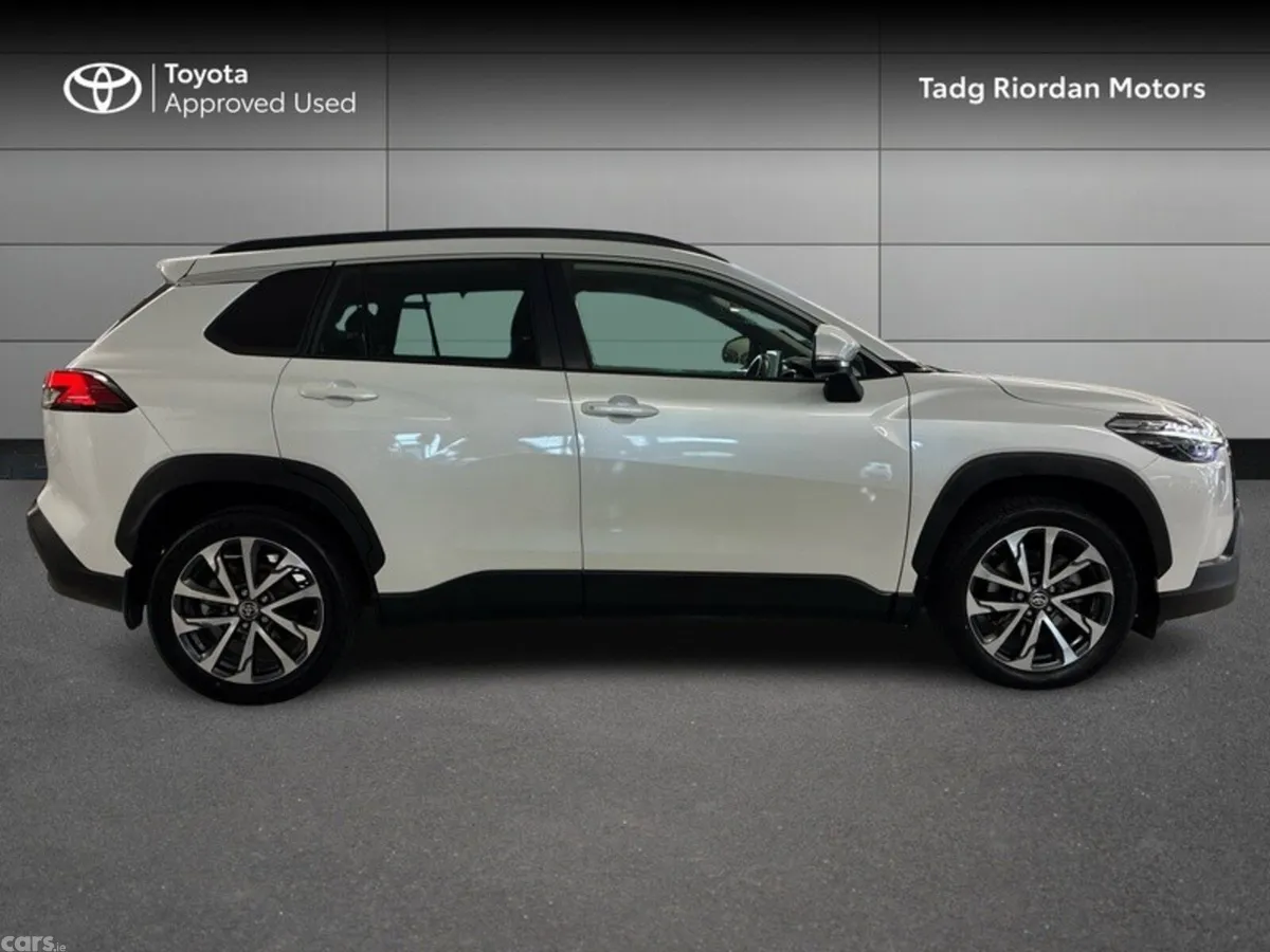 Toyota Corolla Cross SUV, Petrol Hybrid, 2023, White