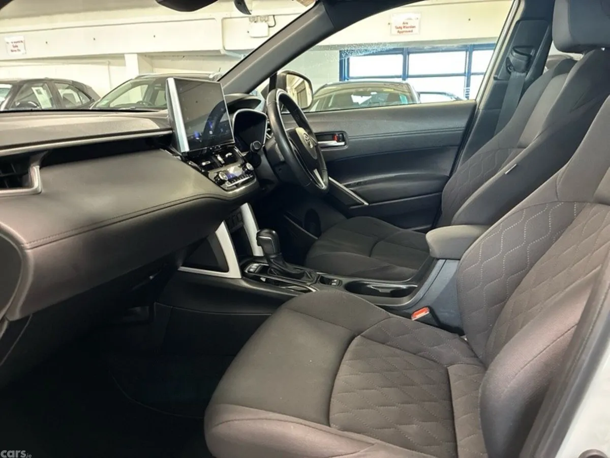 Toyota Corolla Cross SUV, Petrol Hybrid, 2023, White
