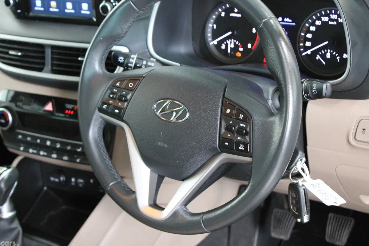 Hyundai Tucson SUV, Diesel, 2019, Red