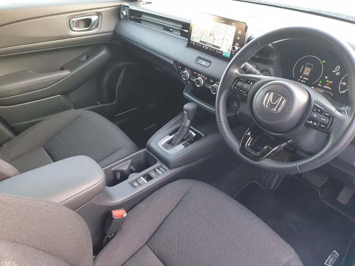 Honda HR-V Hatchback, Petrol Hybrid, 2025, White