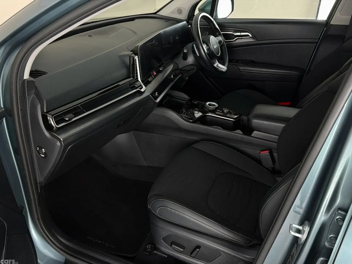 Kia Sportage MPV, Petrol Plug-in Hybrid, 2022, Grey