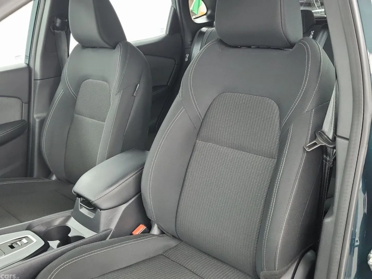Nissan Qashqai MPV, Petrol Hybrid, 2025, Green
