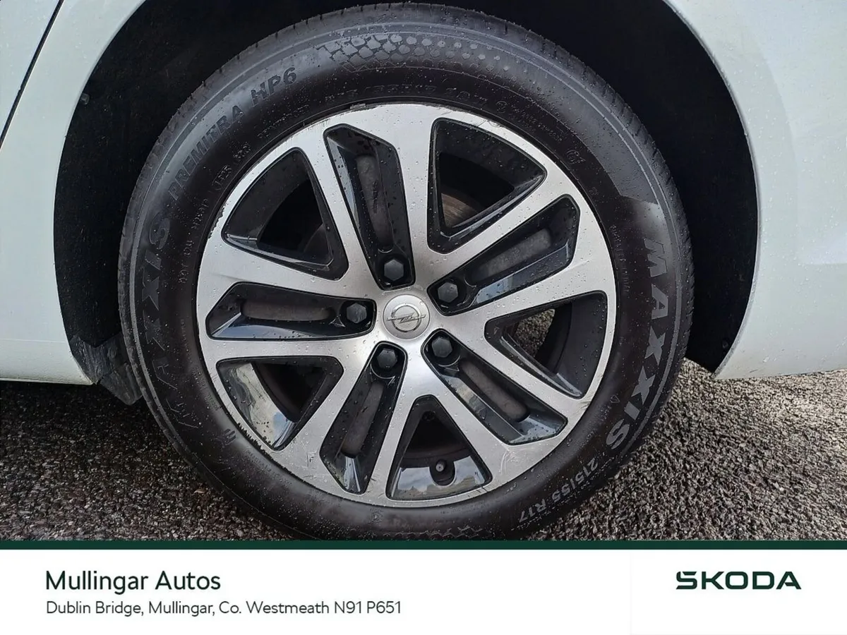 Opel Insignia Hatchback, Diesel, 2018, White