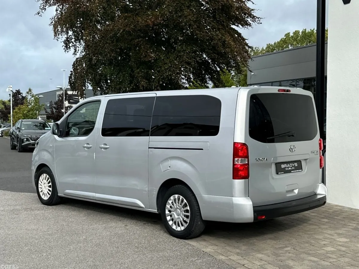 Toyota Proace MPV, Diesel, 2019, Silver