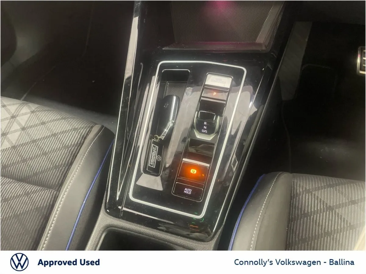 Volkswagen Golf Estate, Diesel, 2025, White