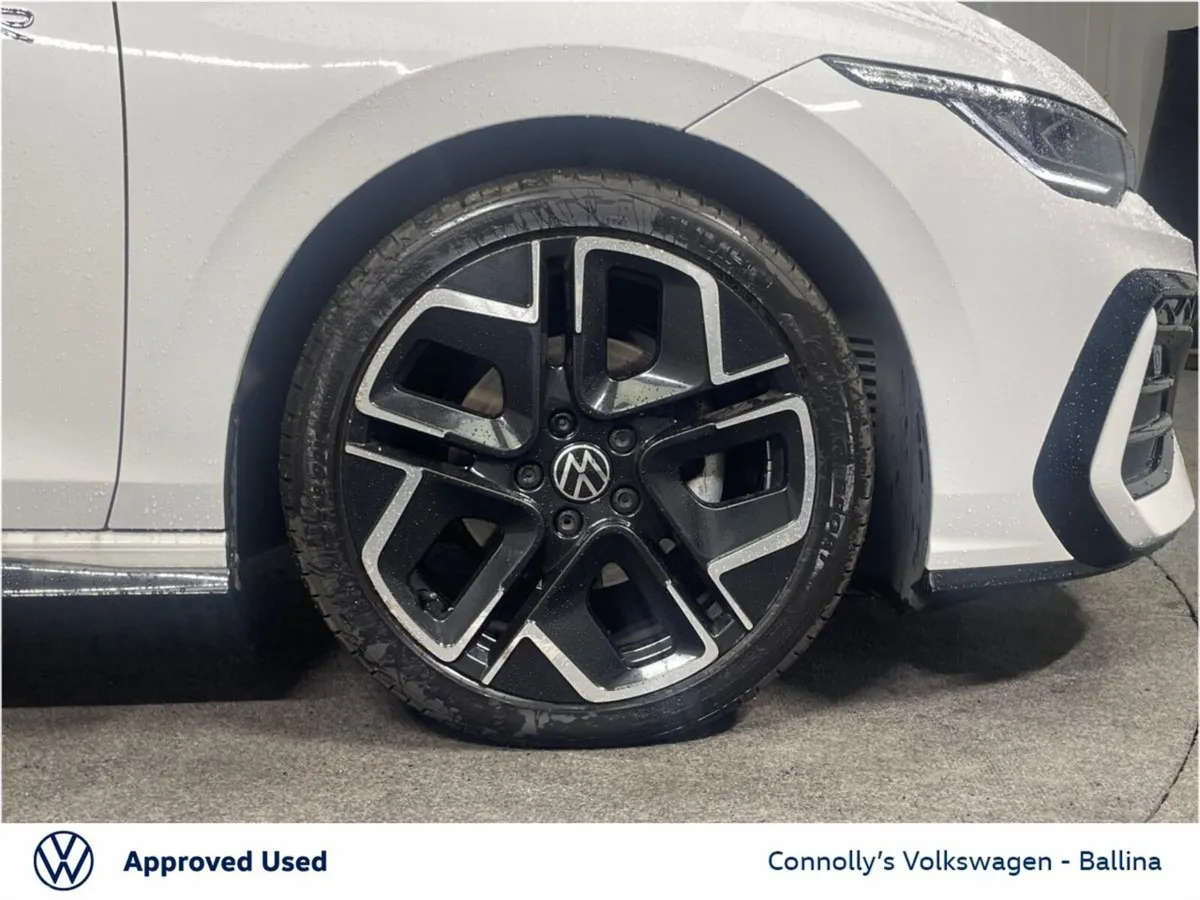 Volkswagen Golf Estate, Diesel, 2025, White