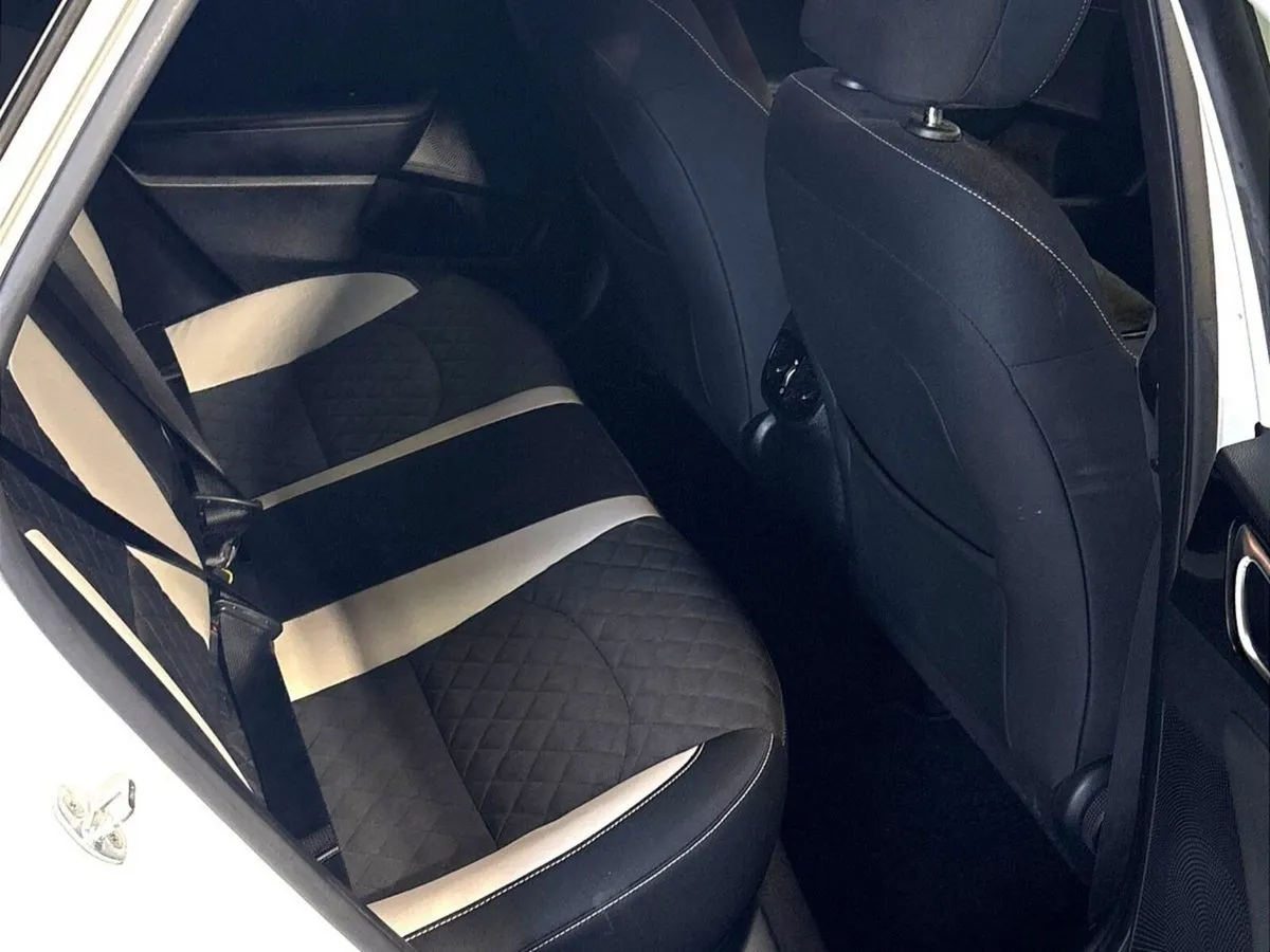 Kia ProCeed Hatchback, Petrol, 2020, White