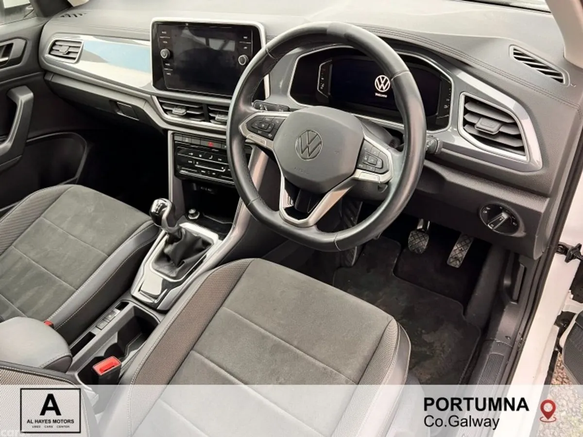Volkswagen T-Roc SUV, Petrol, 2023, White