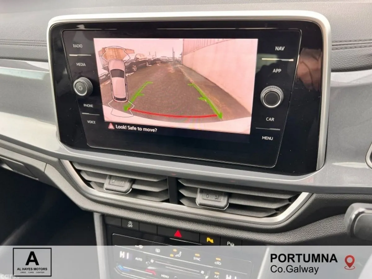 Volkswagen T-Roc SUV, Petrol, 2023, White