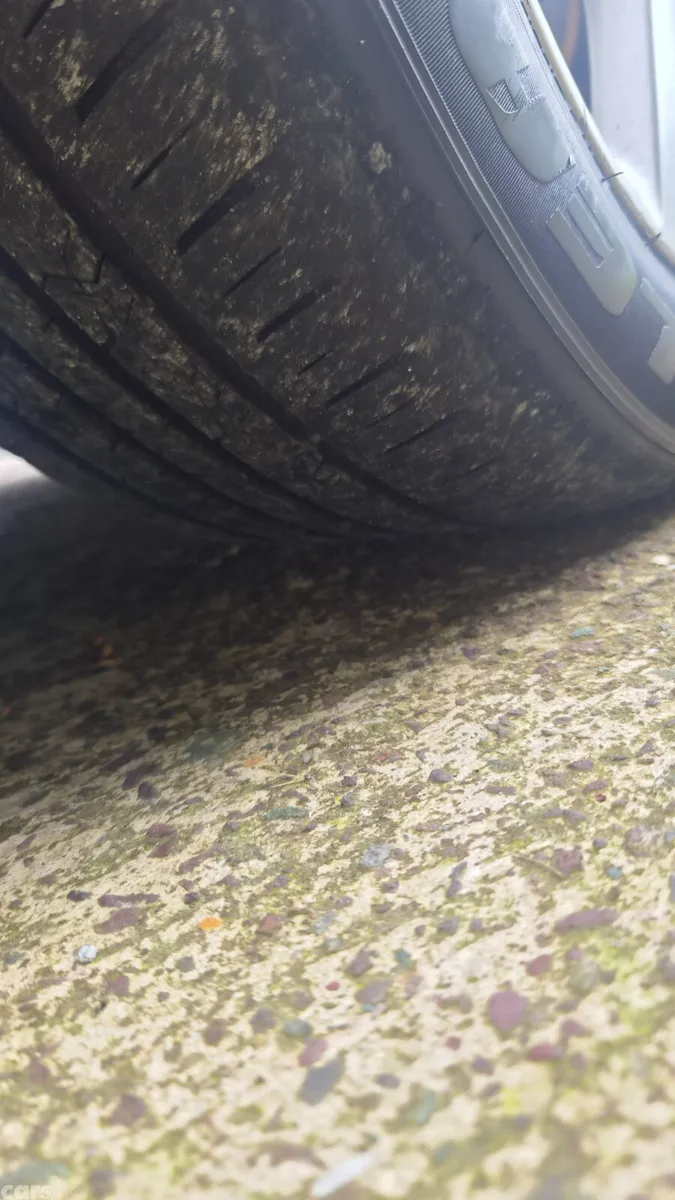 Toyota Auris Hatchback, Diesel, 2010, Silver