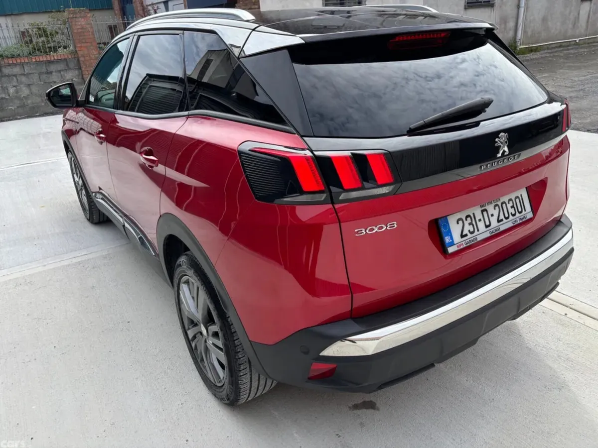 Peugeot 3008 MPV, Diesel, 2023, Red