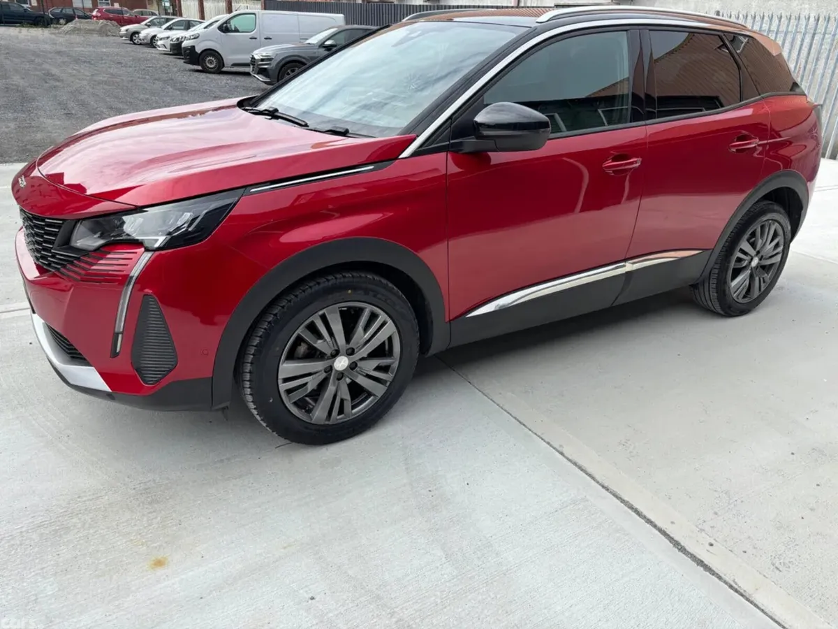 Peugeot 3008 MPV, Diesel, 2023, Red