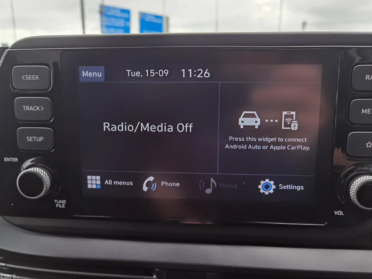 Hyundai i20 Hatchback, Petrol, 2023, Blue