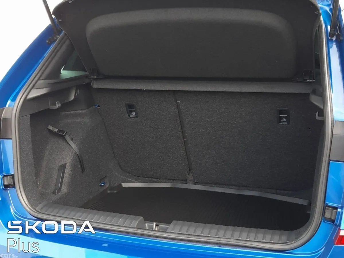 Skoda Kamiq SUV, Petrol, 2024, Blue