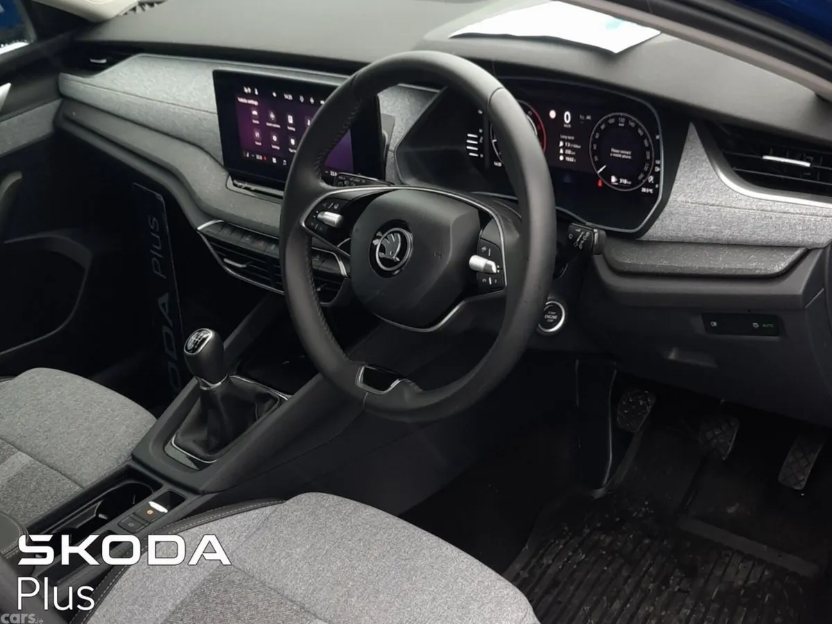 Skoda Octavia Estate, Diesel, 2025, Blue