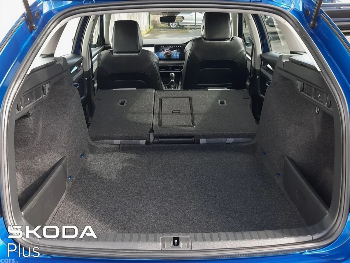 Skoda Octavia Estate, Diesel, 2025, Blue