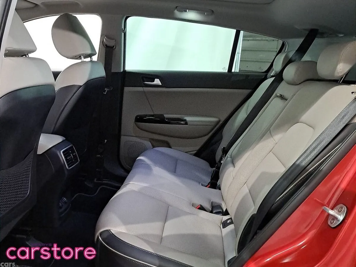 Kia Sportage SUV, Diesel, 2019, Red