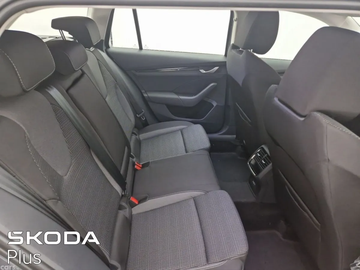 Skoda Octavia Estate, Diesel, 2026, Grey