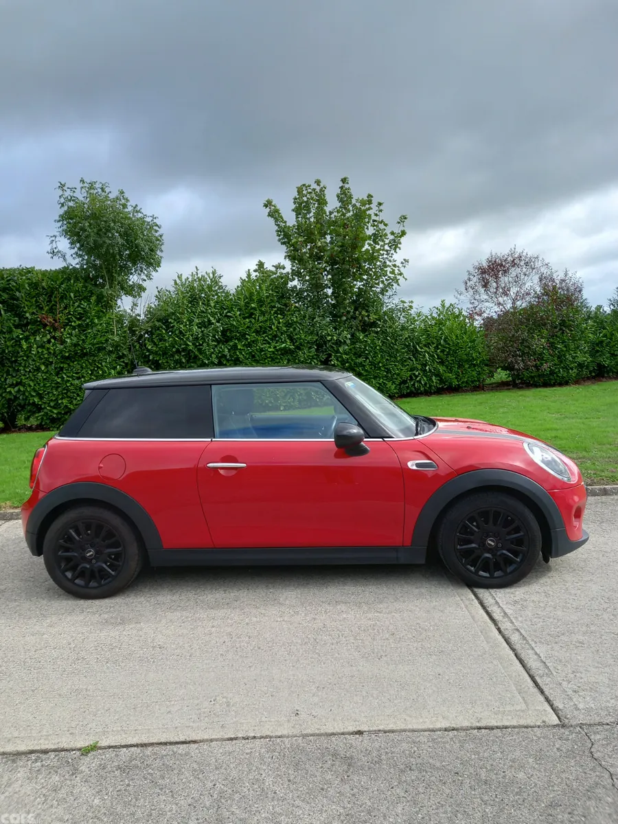 Mini Cooper Hatchback, Petrol, 2020, Red