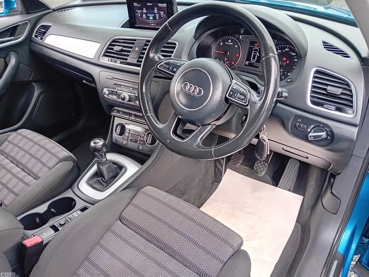 Audi Q3 SUV, Diesel, 2016, Blue