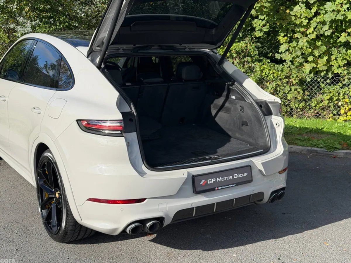 Porsche Cayenne Coupe, Petrol Plug-in Hybrid, 2020, Grey