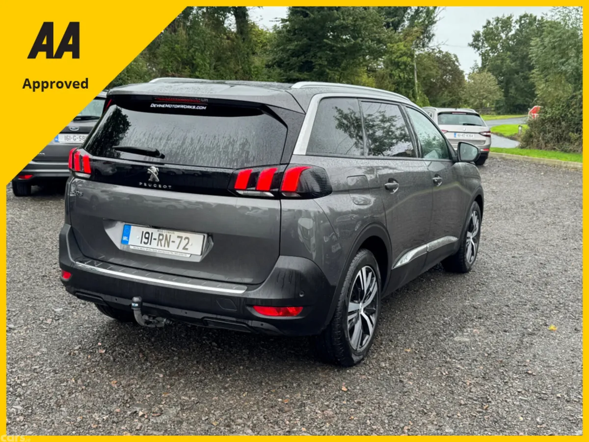 Peugeot 5008 MPV, Diesel, 2019, Grey