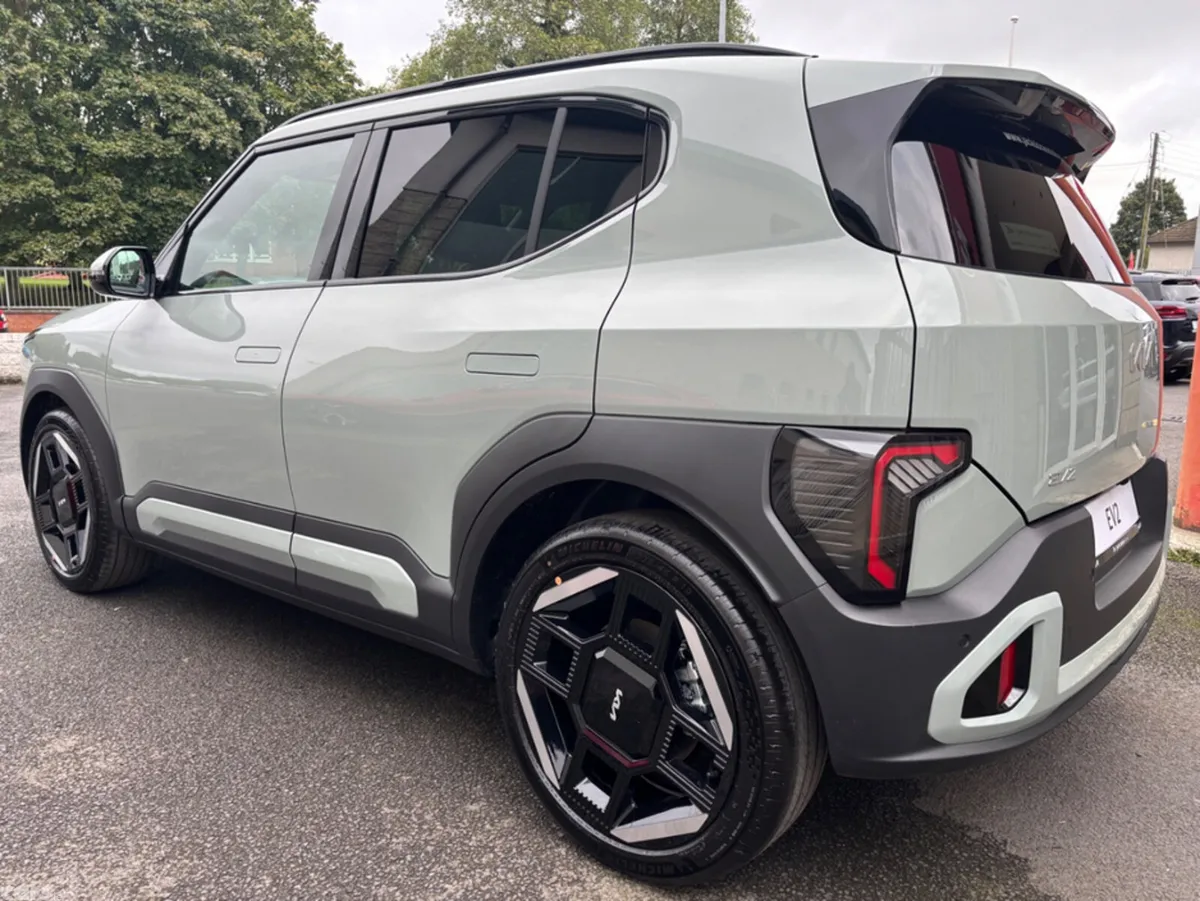 Kia EV2 Hatchback, Electric, 2027, Green
