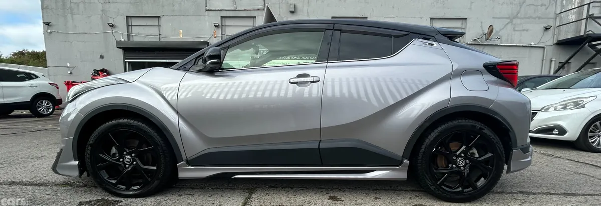 Toyota C-HR SUV, Petrol Hybrid, 2021, Grey