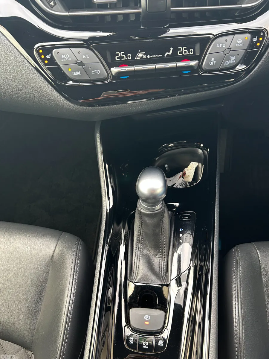 Toyota C-HR SUV, Petrol Hybrid, 2021, Grey