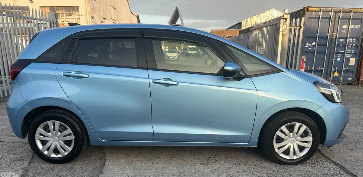 Honda Fit Hatchback, Petrol Hybrid, 2020, Blue