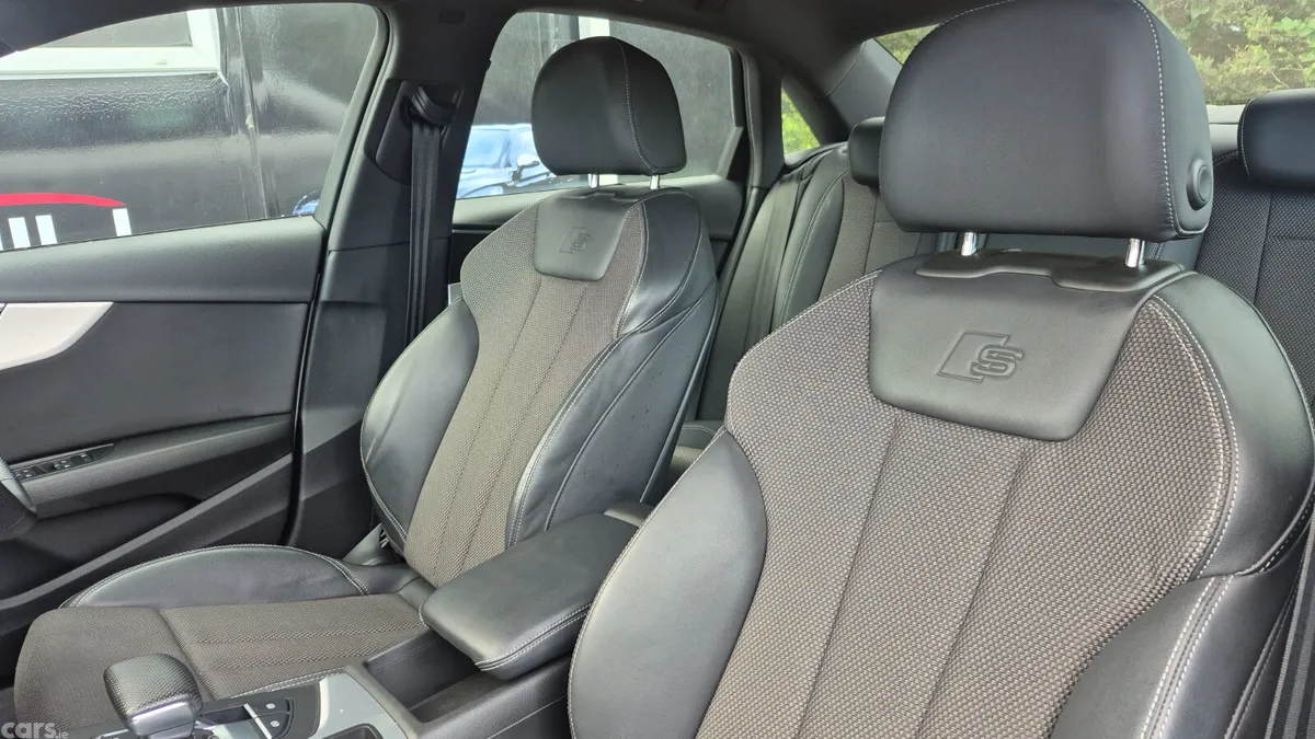 Audi A4 Saloon, Petrol, 2017, White