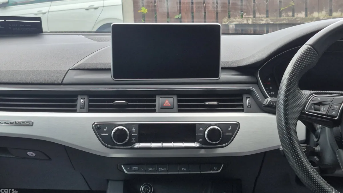 Audi A4 Saloon, Petrol, 2017, White