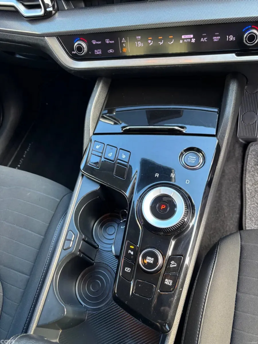 Kia Sportage SUV, Petrol Hybrid, 2023, Grey