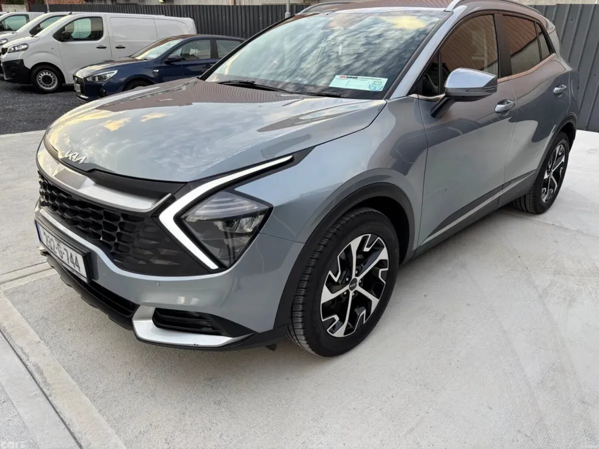 Kia Sportage SUV, Petrol Hybrid, 2023, Grey