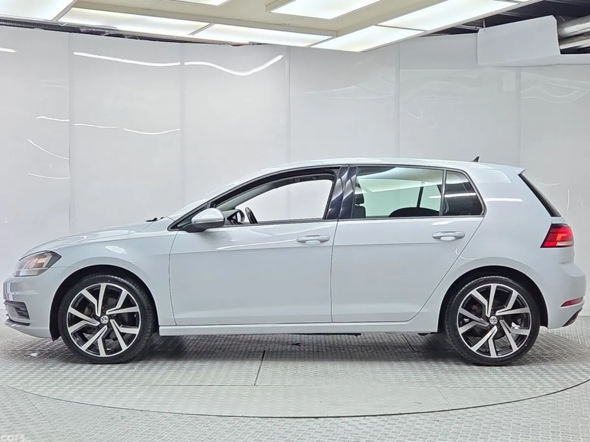Volkswagen Golf Hatchback, Petrol, 2019, Blue