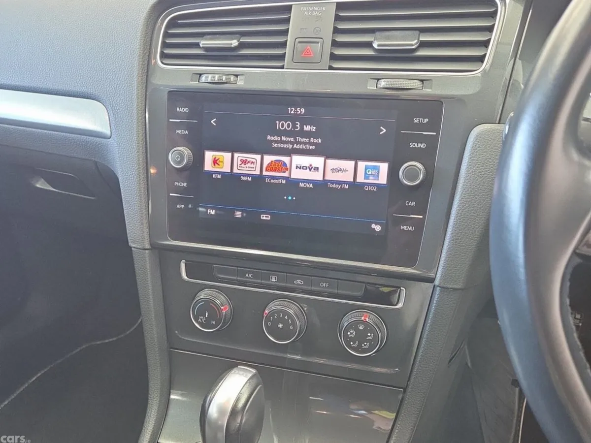 Volkswagen Golf Hatchback, Petrol, 2019, Blue