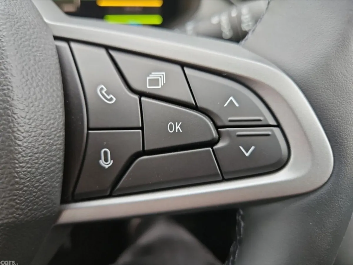 Dacia Bigster Hatchback, Petrol Hybrid, 2026, Grey