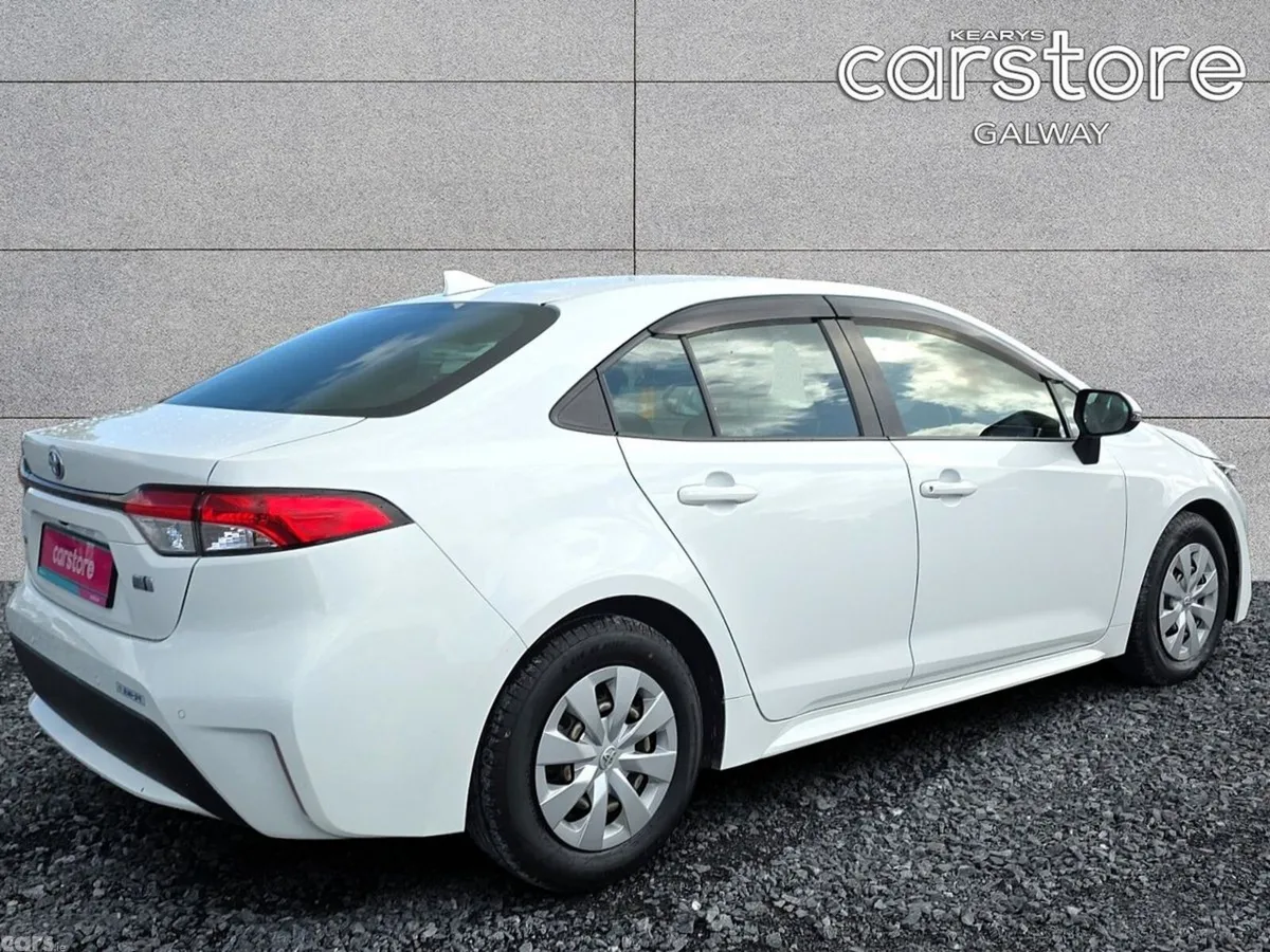 Toyota Corolla Hatchback, Petrol Hybrid, 2021, White