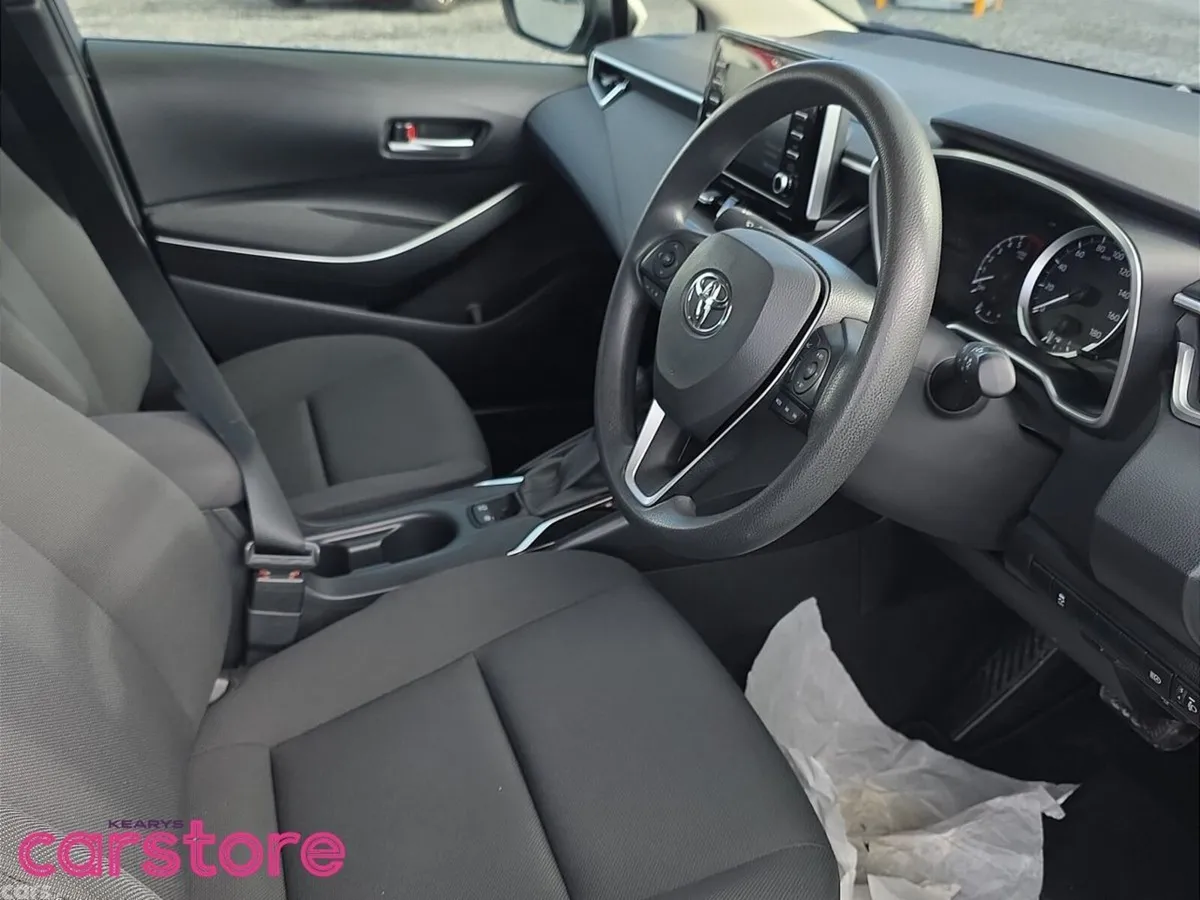 Toyota Corolla Hatchback, Petrol Hybrid, 2021, White
