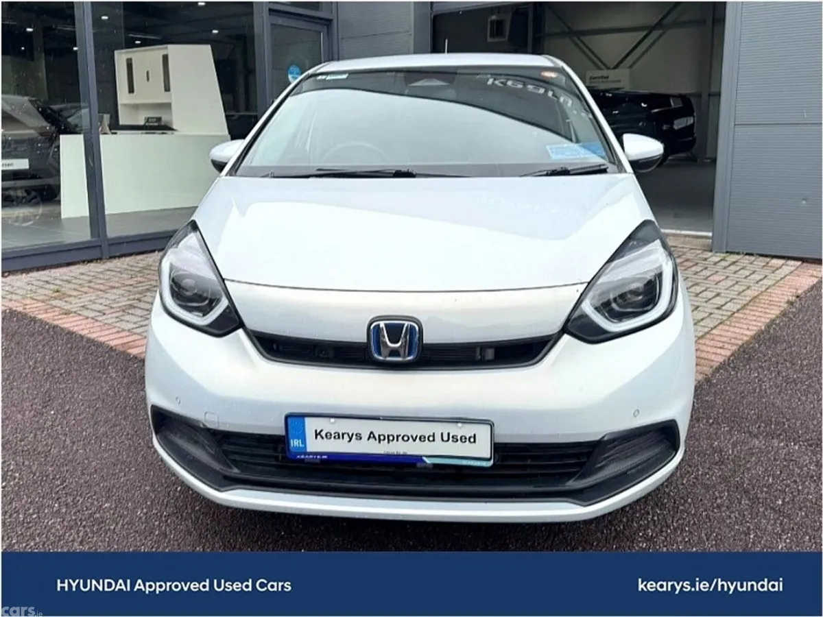 Honda Fit Hatchback, Petrol Hybrid, 2023, White