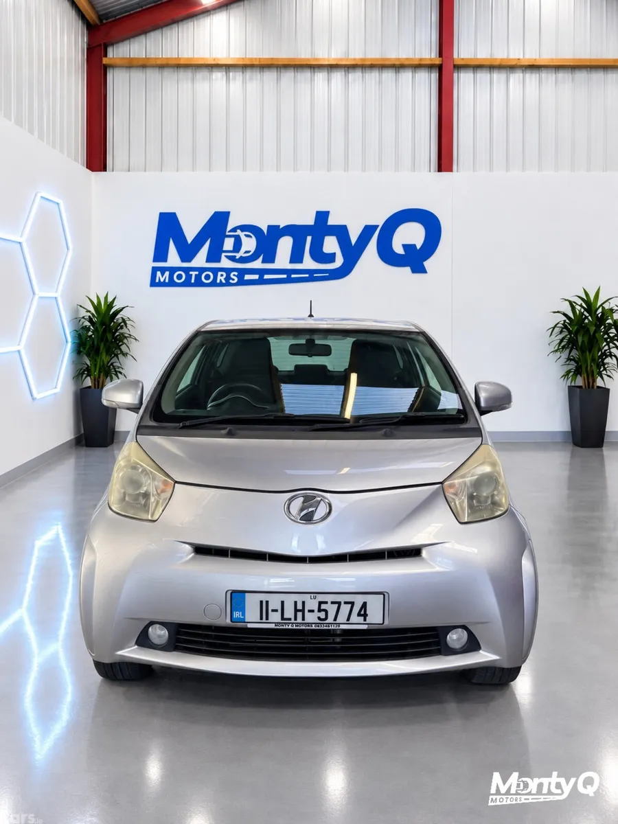 Toyota iQ Hatchback, Petrol, 2011, Silver