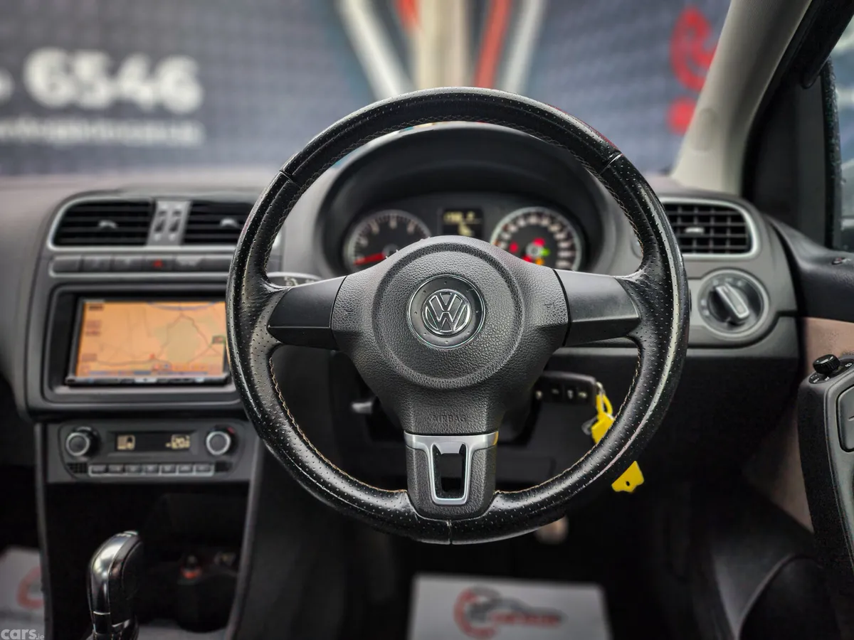 Volkswagen Polo Hatchback, Petrol, 2011, Black