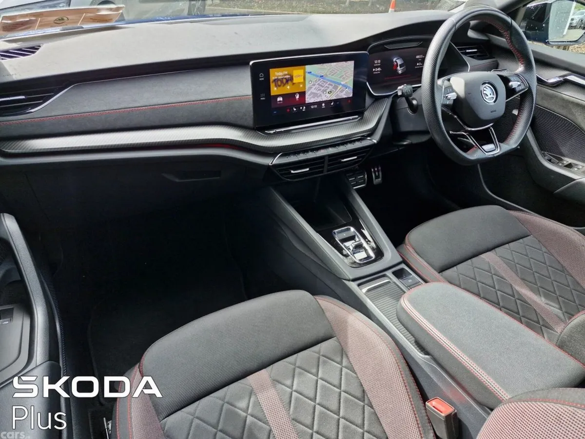 Skoda Octavia Saloon, Diesel, 2024, Blue