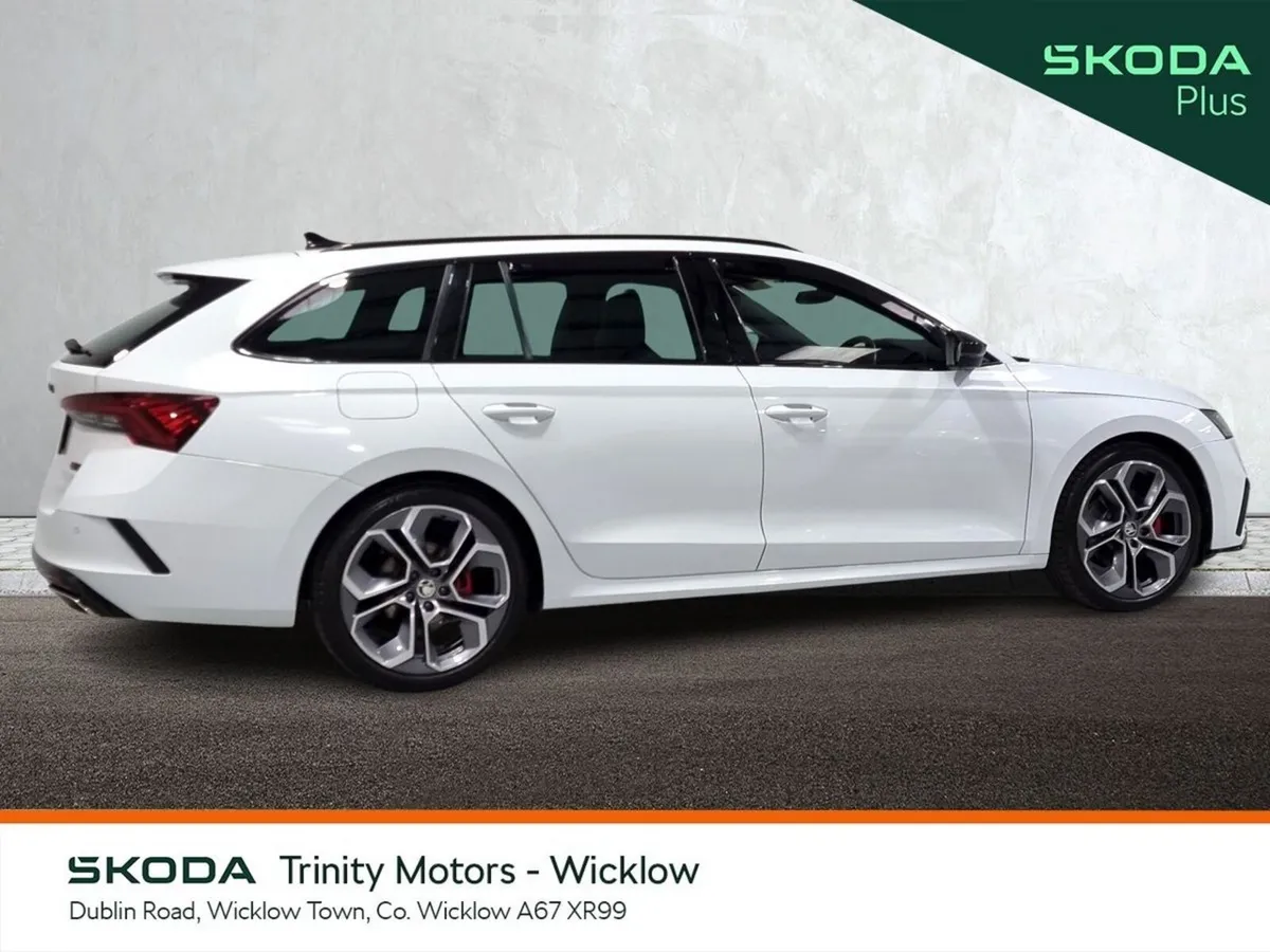 Skoda Octavia Estate, Diesel, 2024, White