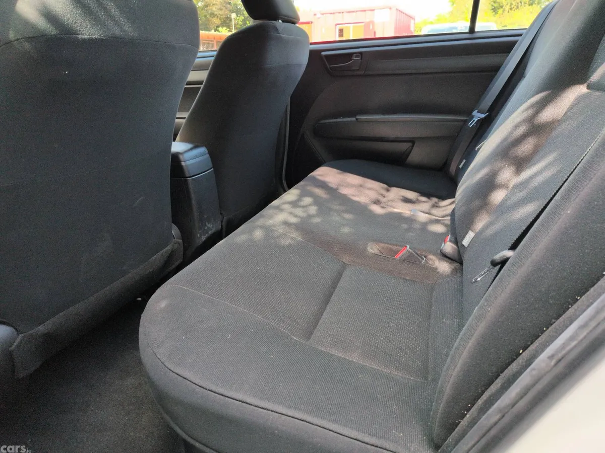 Toyota Corolla Saloon, Petrol Hybrid, 2020, White