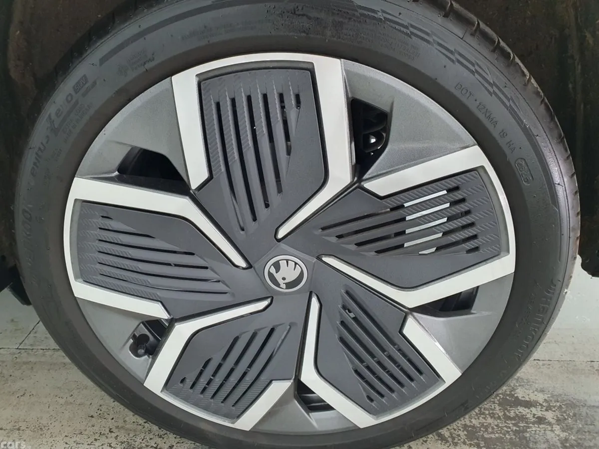Skoda Kodiaq SUV, Petrol Plug-in Hybrid, 2026, Grey