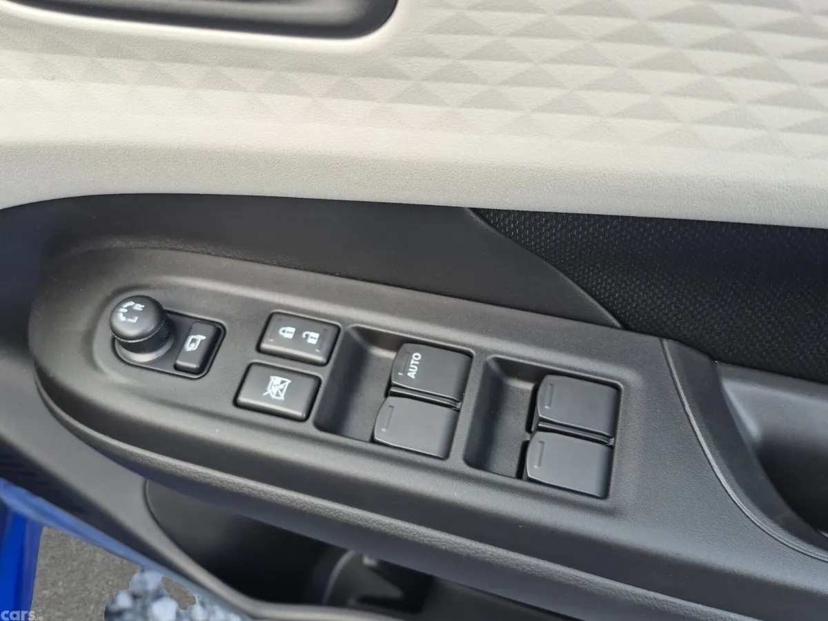 Suzuki Swift Hatchback, Petrol Hybrid, 2026, Blue