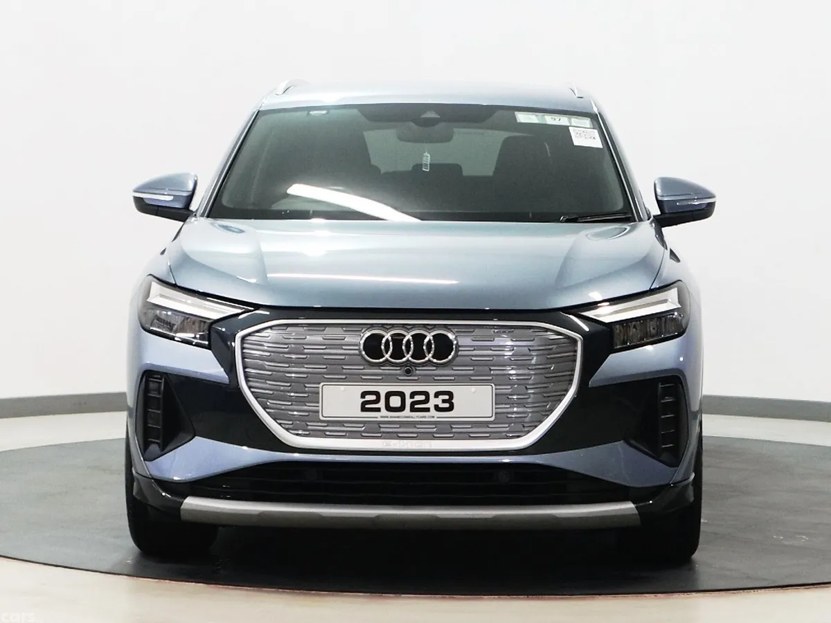 Audi e-tron Estate/Jeep, Electric, 2023, Blue