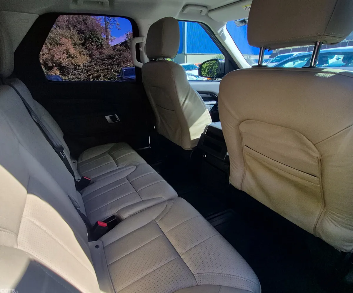 Land Rover Discovery SUV, Diesel, 2018, Black